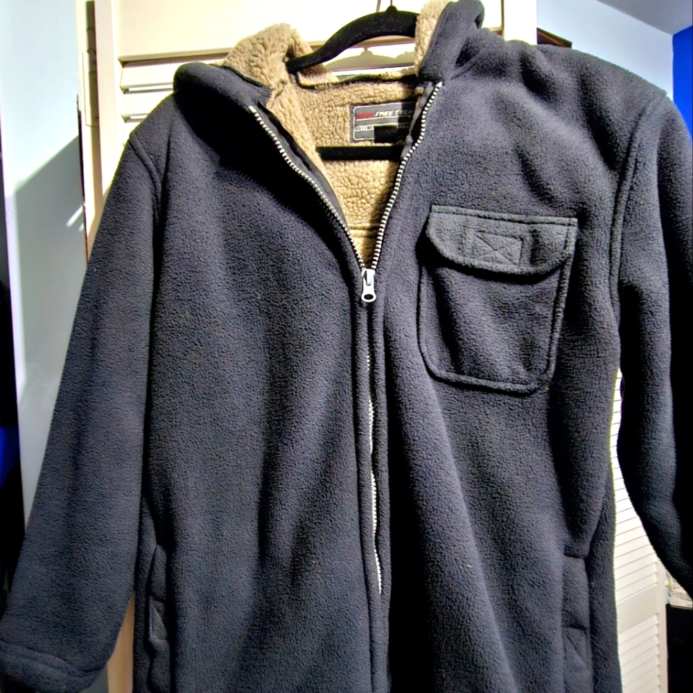 Free Tech size S